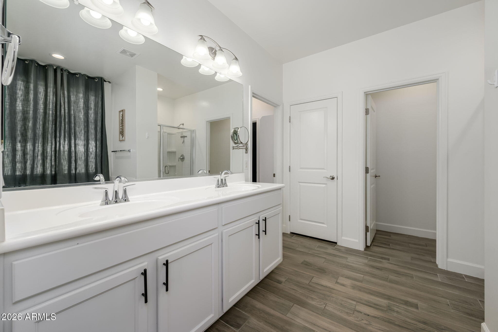 542 E Bamboo Lane - Photo 12