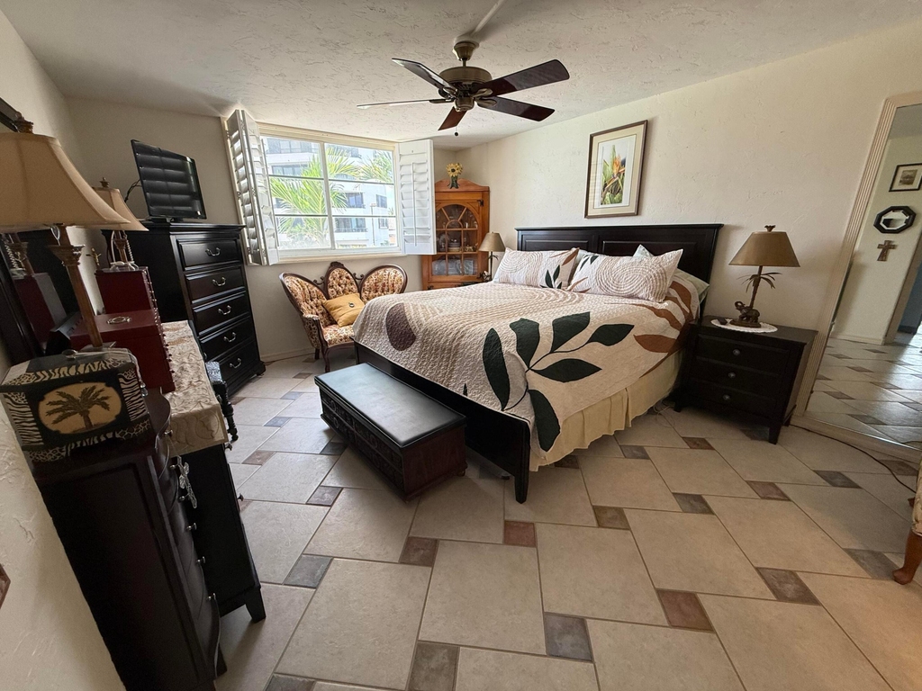 630 Ocean Drive - Photo 9