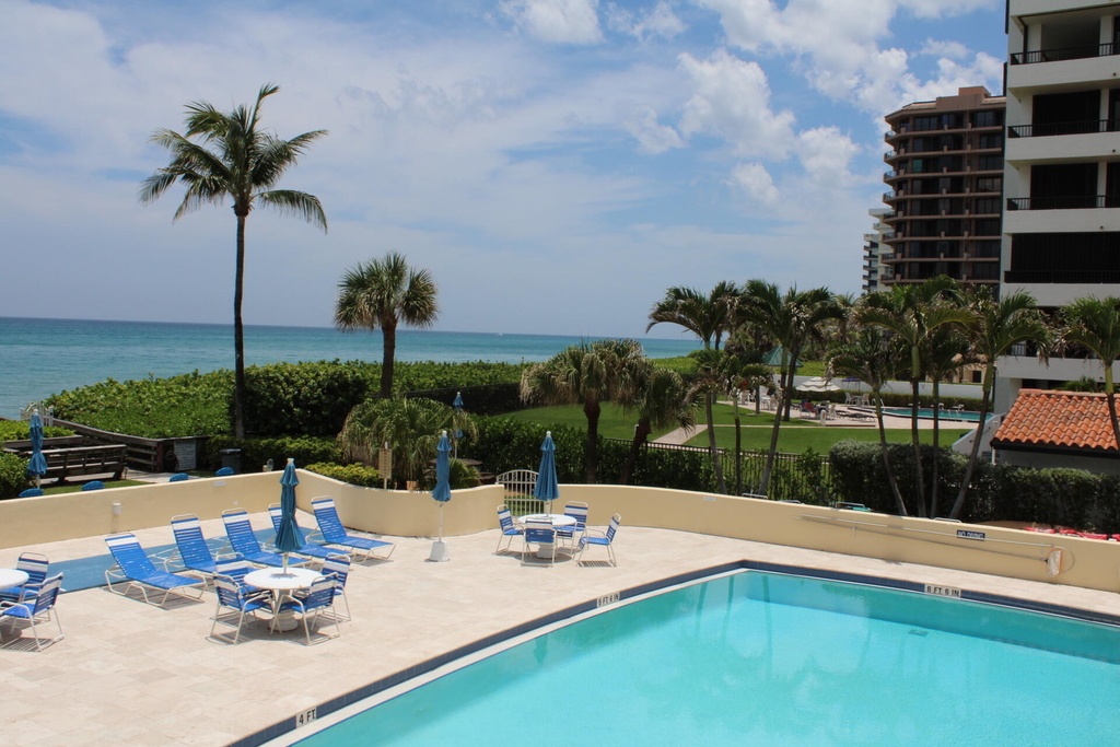 630 Ocean Drive - Photo 4