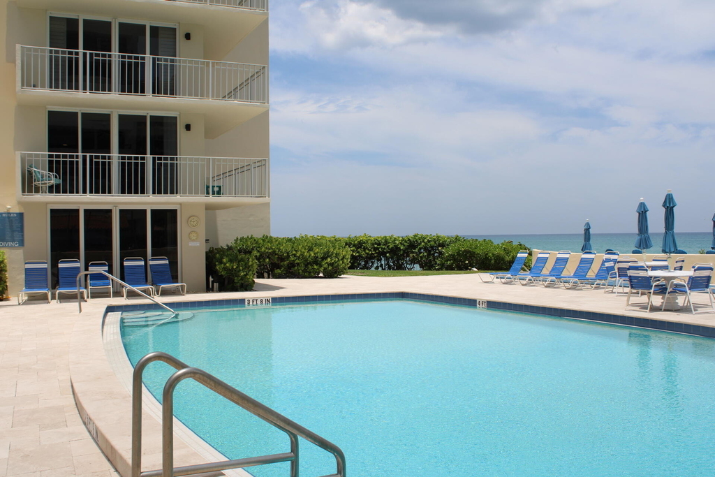 630 Ocean Drive - Photo 5