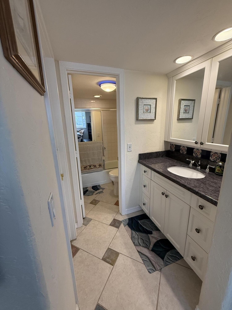 630 Ocean Drive - Photo 10