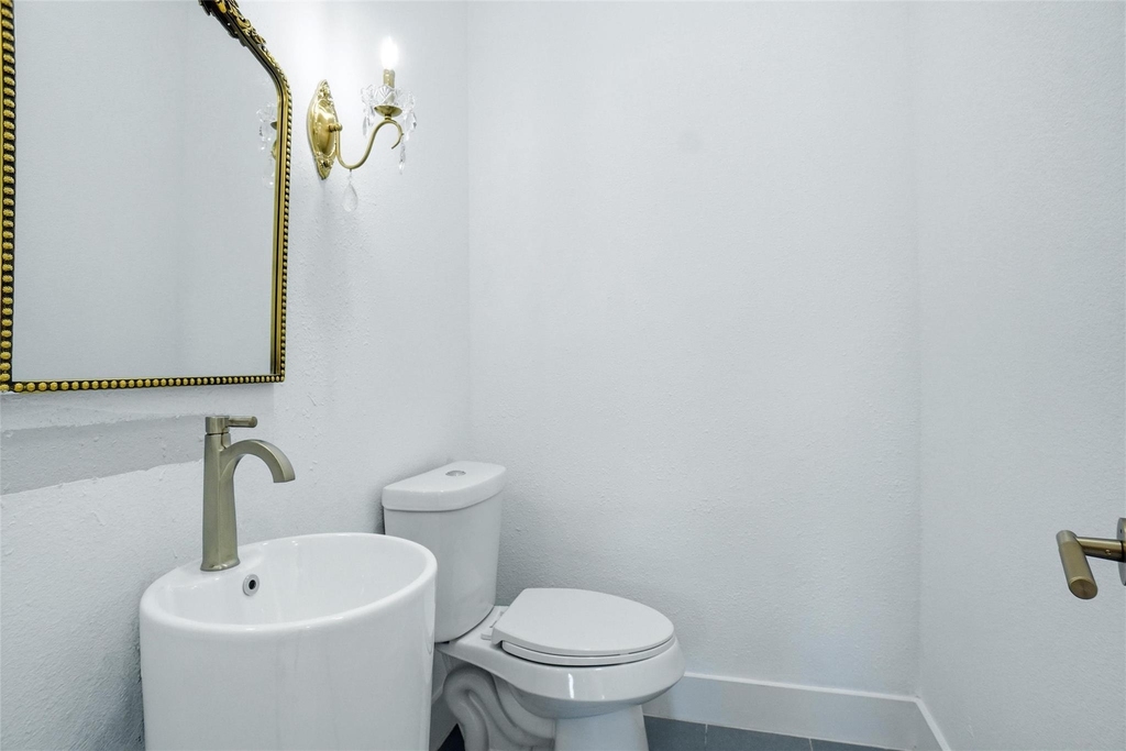 400 Hideaway Court - Photo 18