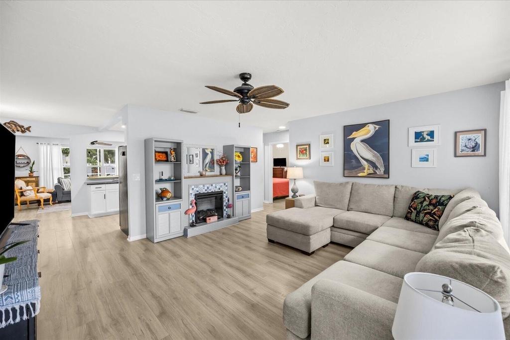 215 19th Avenue - Photo 3