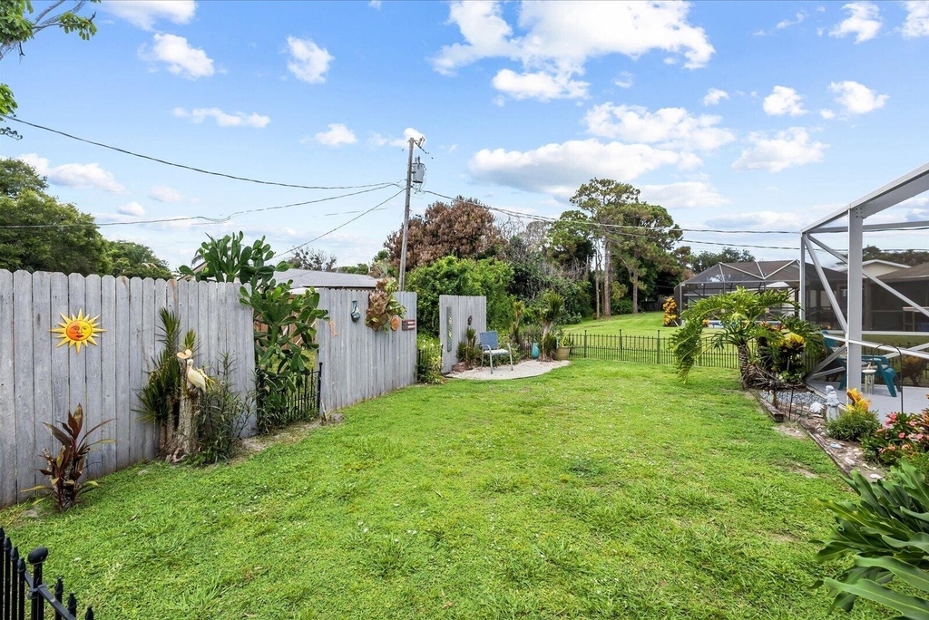 215 19th Avenue - Photo 35