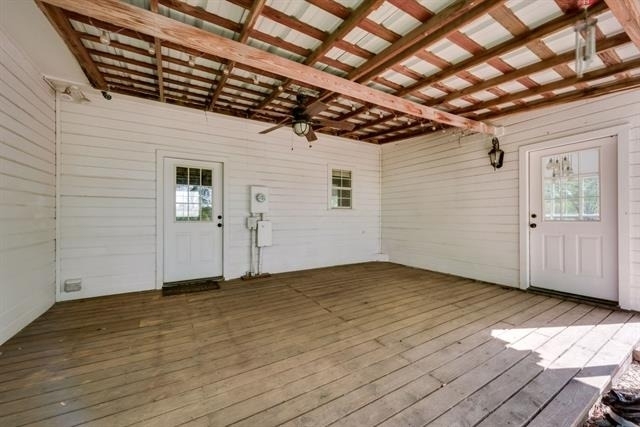 5893 Fm 1827 - Photo 19
