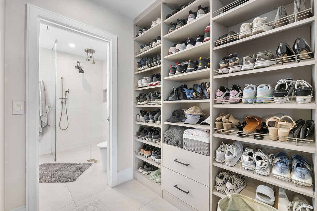 725 Ne 36th Street - Photo 24