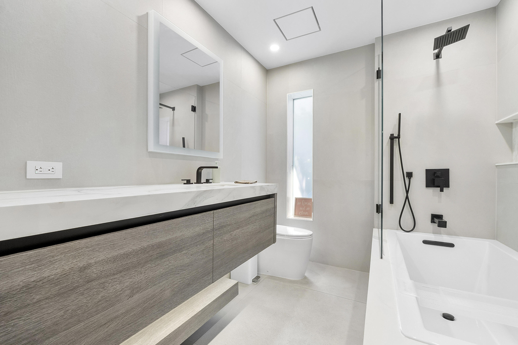 725 Ne 36th Street - Photo 17