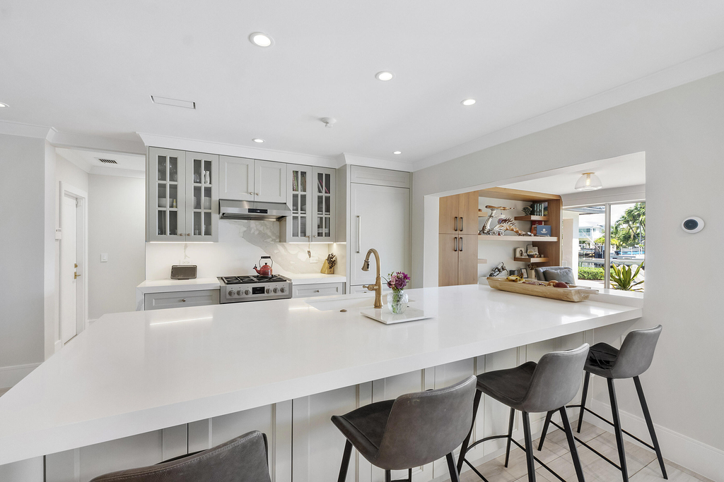 725 Ne 36th Street - Photo 35
