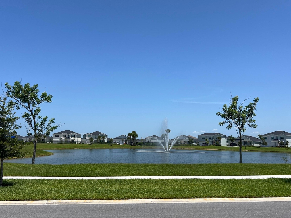 12226 Sw Roma Circle - Photo 1