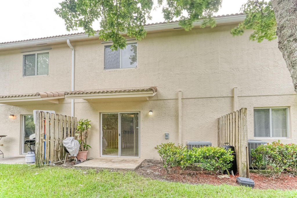 316 Se Bloxham Way - Photo 26