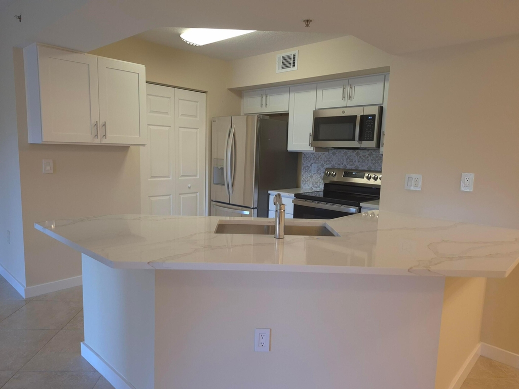 3608 Nw Adriatic Lane - Photo 11