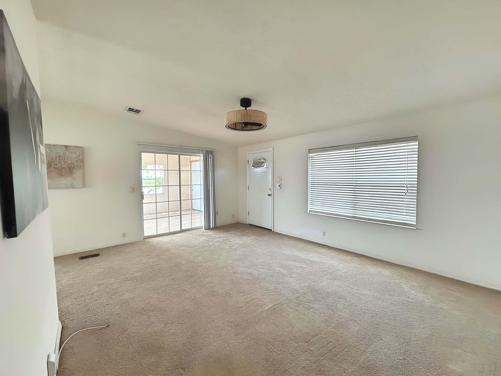 901 Thatcher Boulevard - Photo 8