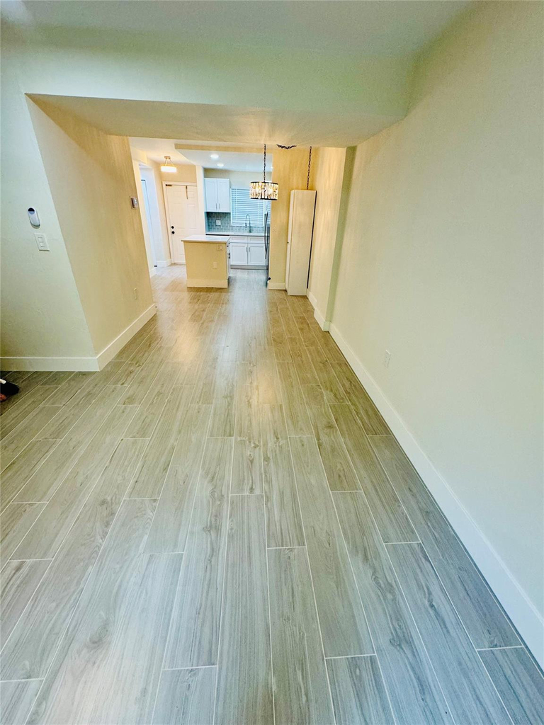 805 W Oakland Park Boulevard - Photo 9