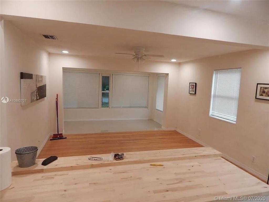 1111 N 25th Avenue - Photo 3