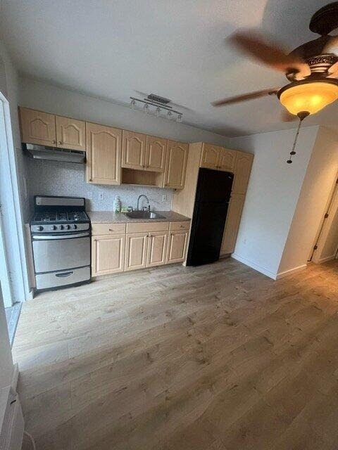 441 Collins Avenue - Photo 11