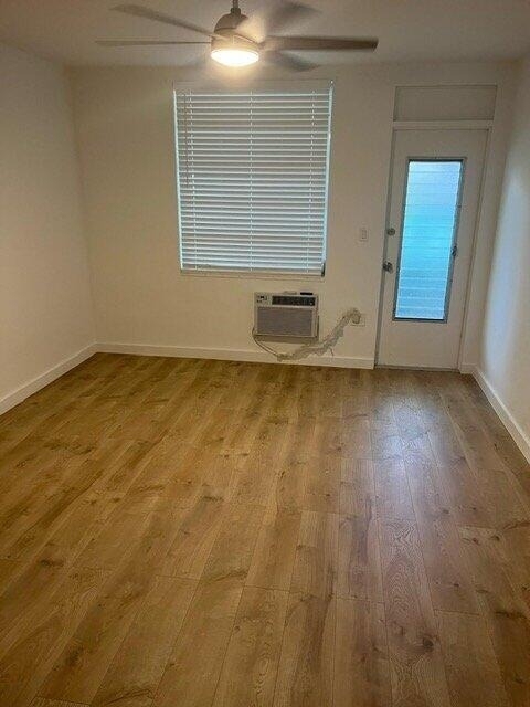 441 Collins Avenue - Photo 14