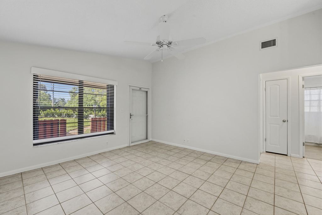 7916 Se Villa Circle - Photo 3