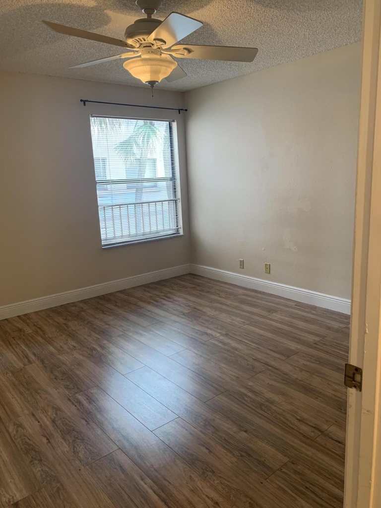 2946 S University Drive - Photo 12