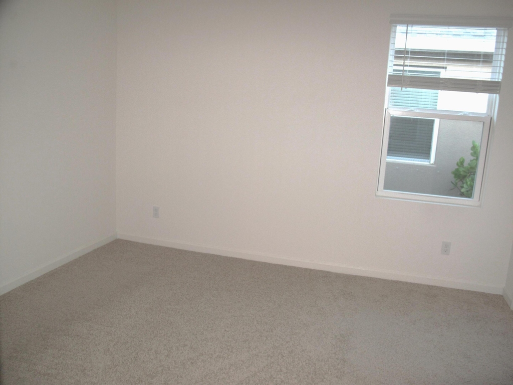 12221 Nettuno Way - Photo 20