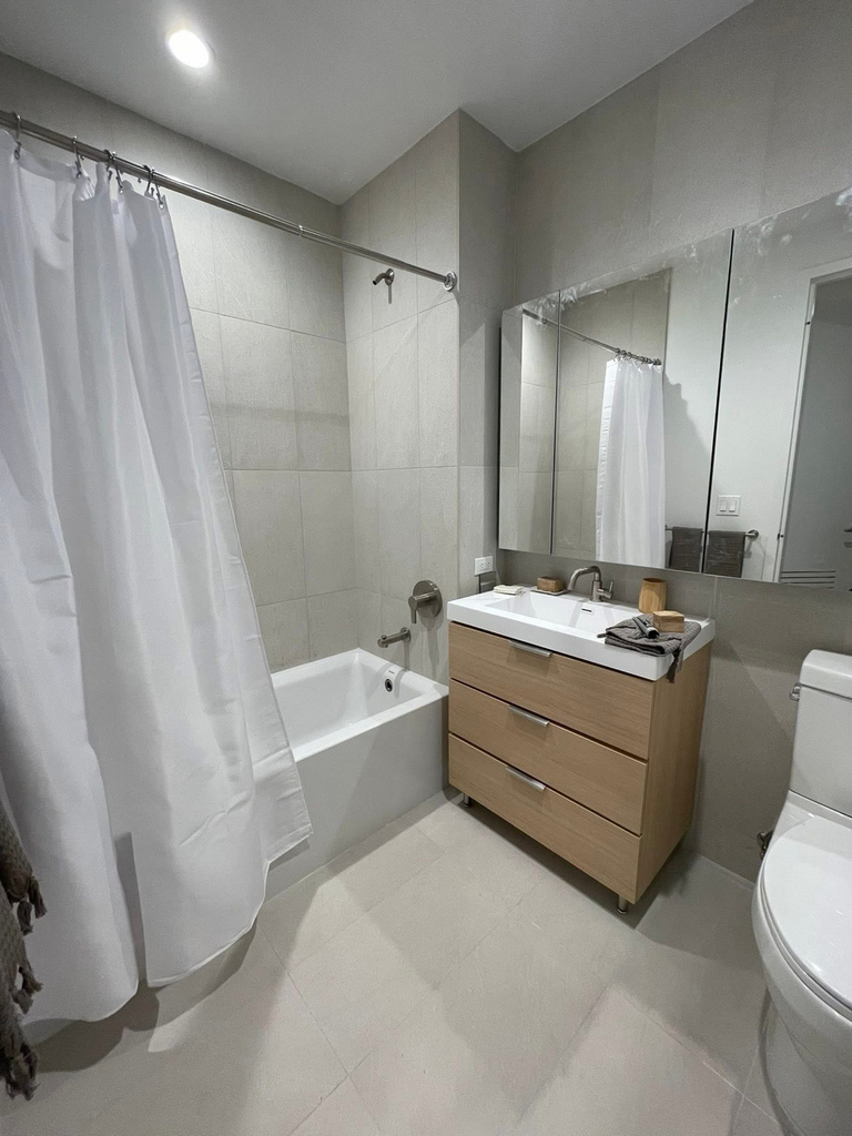 180 Pearl Street - Photo 2