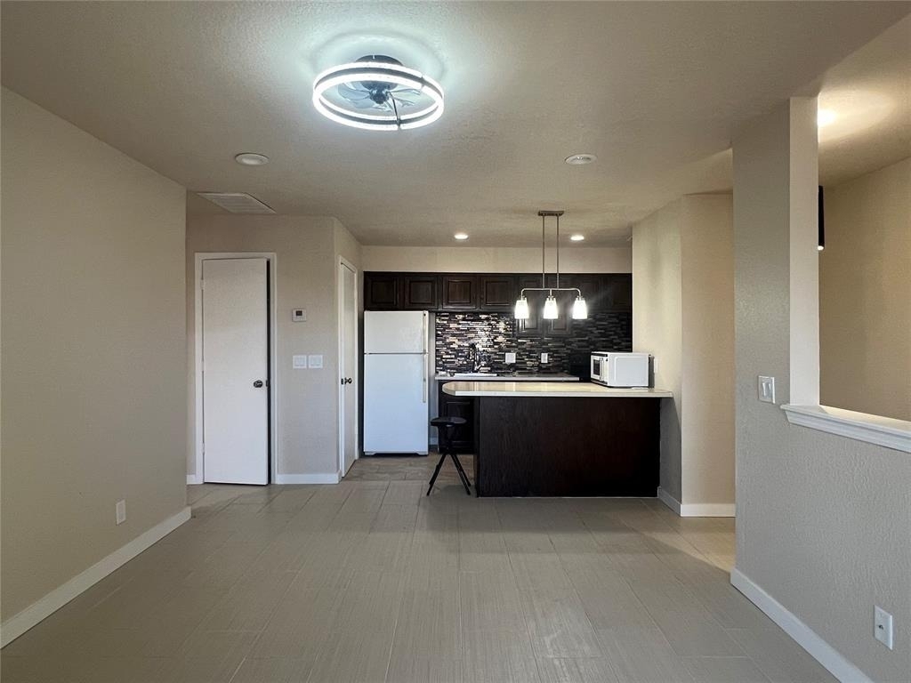 14405 N Pennsylvania Avenue - Photo 6