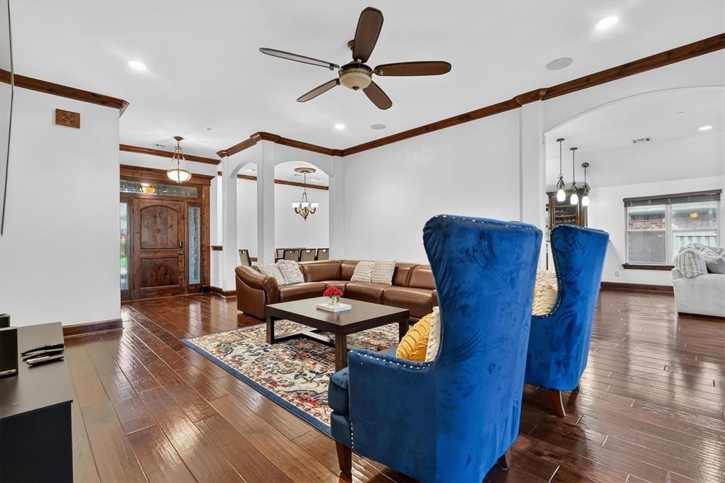 16616 Moorgate Lane - Photo 2