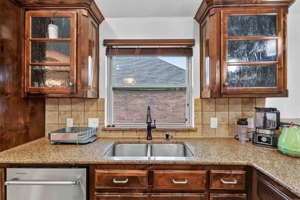 16616 Moorgate Lane - Photo 19