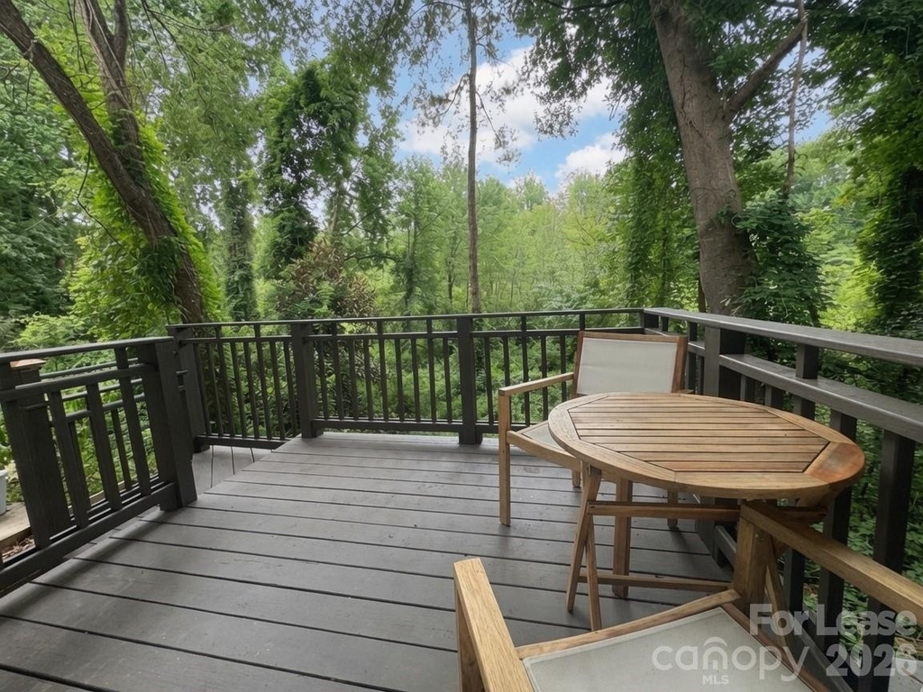 902 Creekside Drive - Photo 25