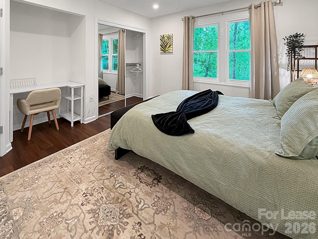 902 Creekside Drive - Photo 16