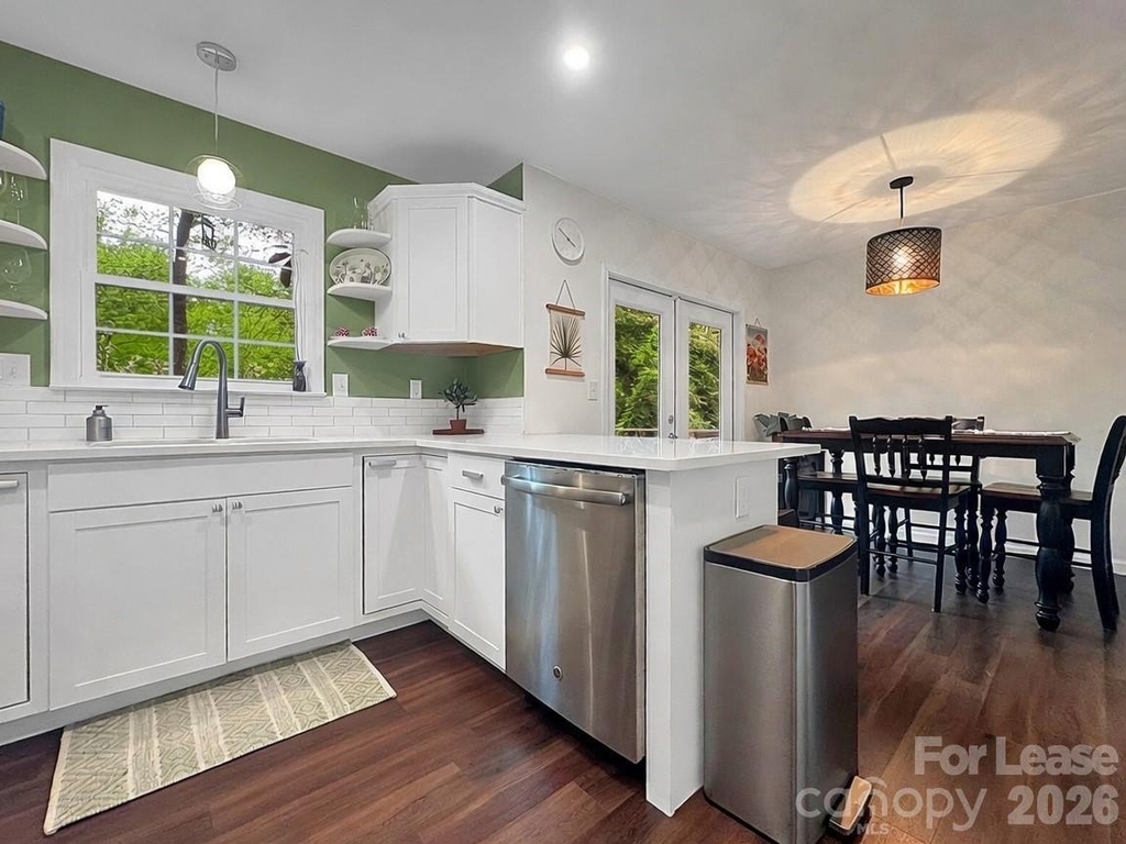 902 Creekside Drive - Photo 8