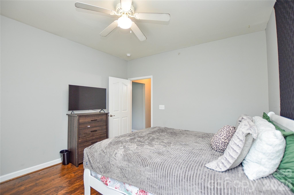 10663 Hill Point Court - Photo 18