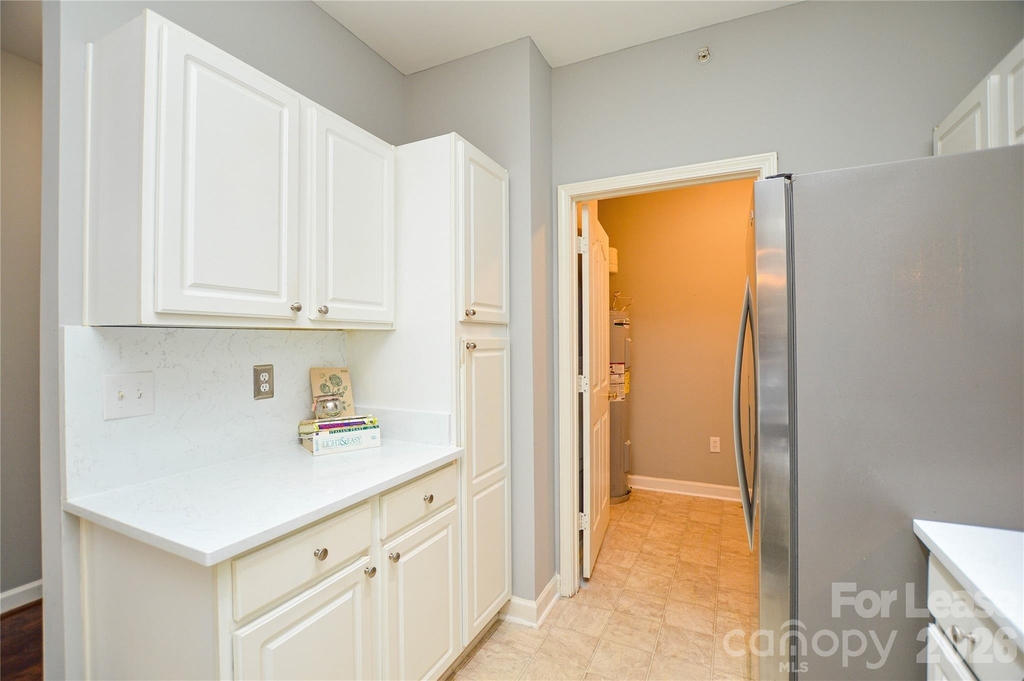 10663 Hill Point Court - Photo 9