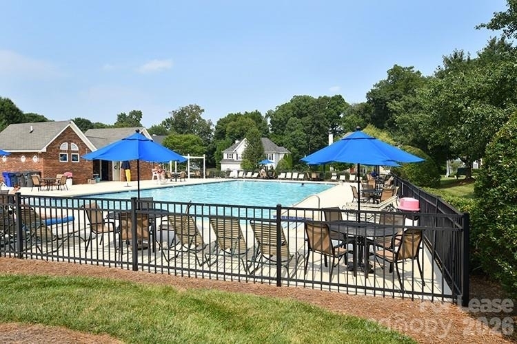 10402 Friarsgate Road - Photo 31