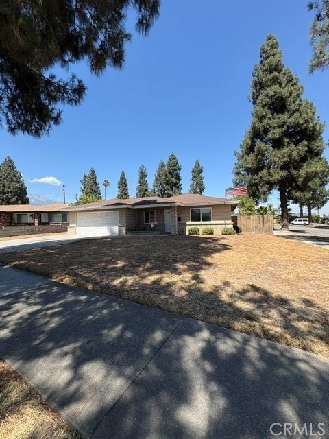 1634 N Madera Avenue - Photo 0