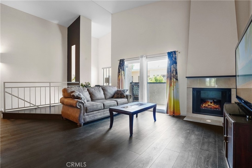 5805 Whitsett Avenue - Photo 0