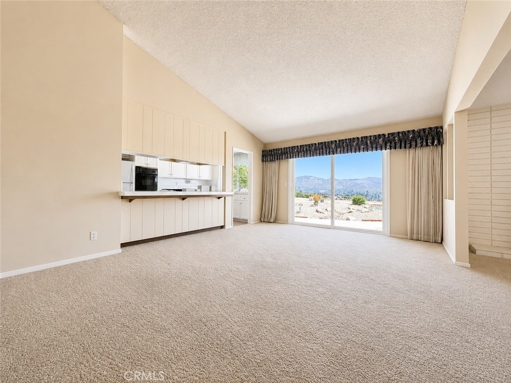 23707 Sandalwood - Photo 4