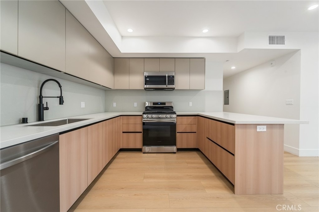 7510 Sepulveda Boulevard - Photo 27