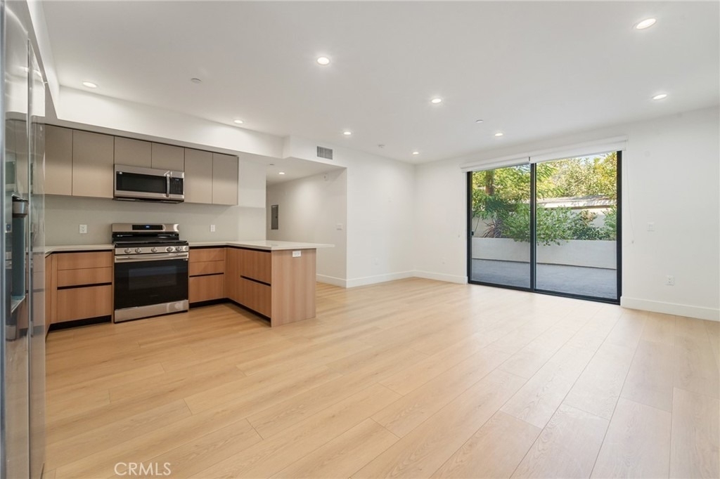 7510 Sepulveda Boulevard - Photo 26