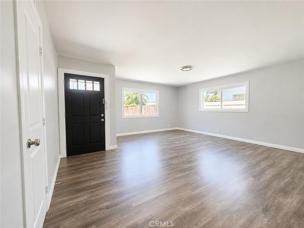 6624 Gross Avenue - Photo 2