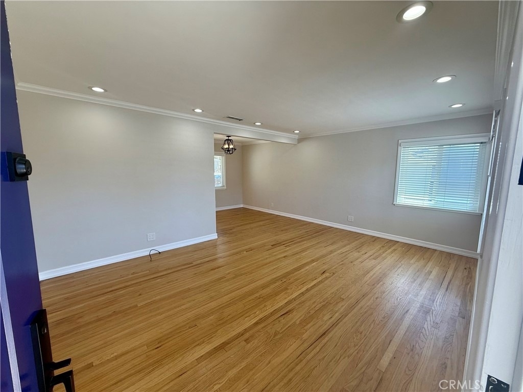 517 Blossom - Photo 1