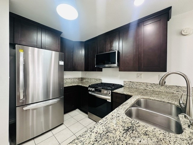 2510 Coventry - Photo 10