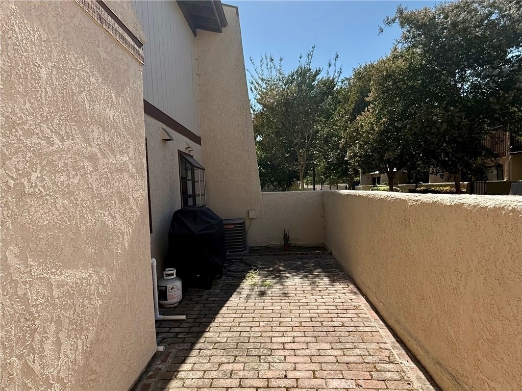 10651 Bell Street - Photo 16