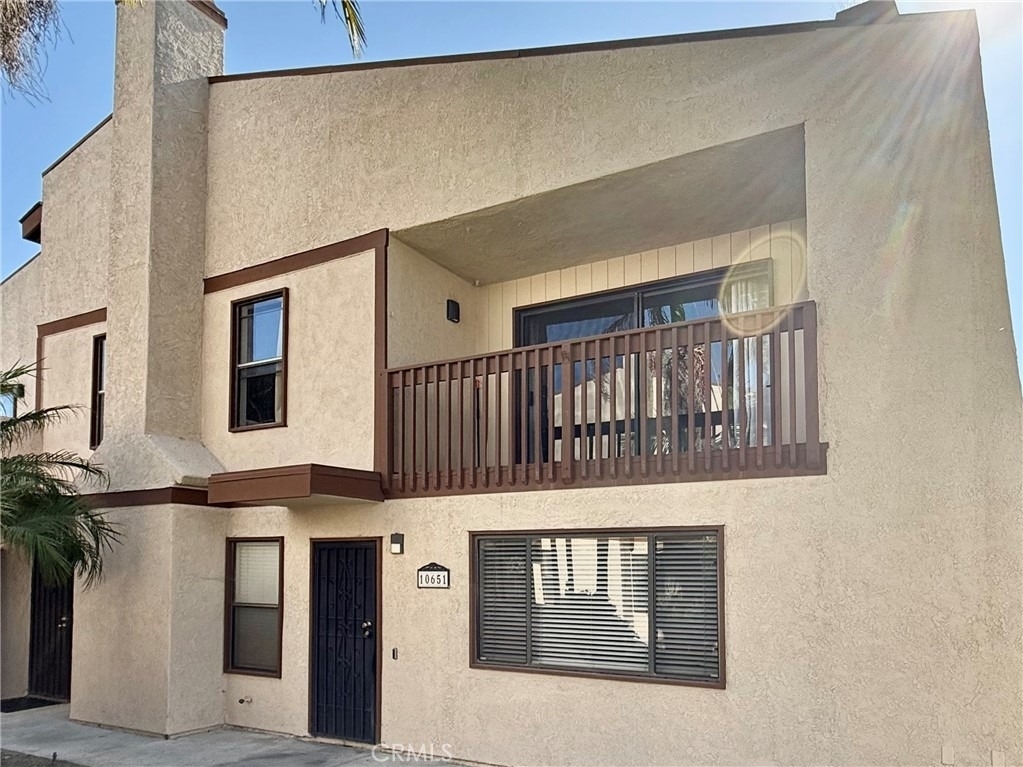 10651 Bell Street - Photo 0