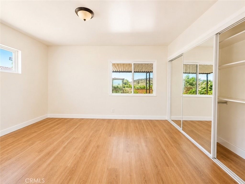 1180 Langley - Photo 8