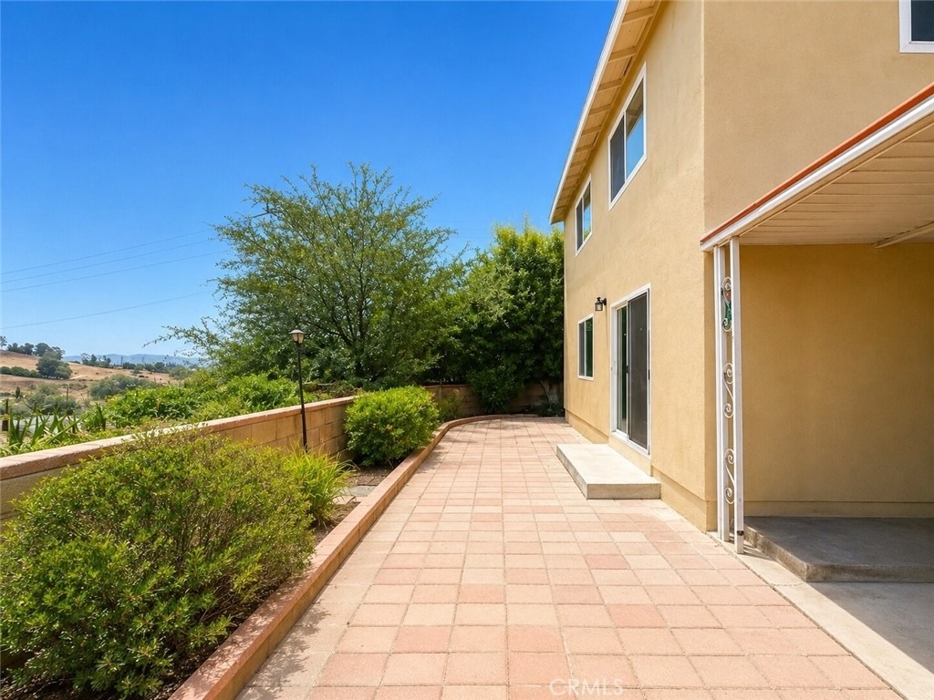 1180 Langley - Photo 26