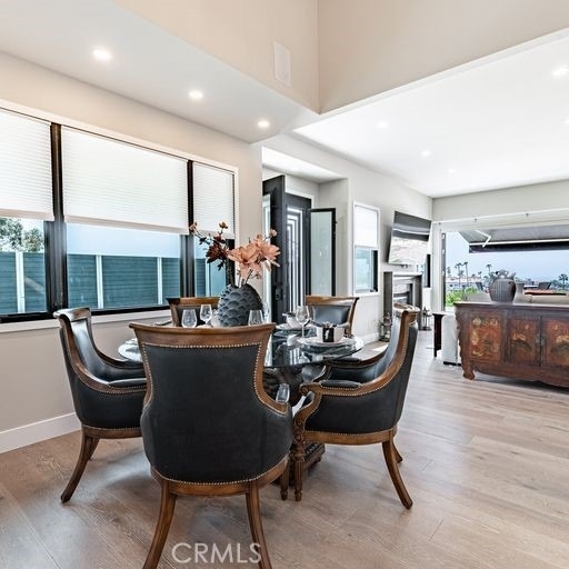 32 Dauphin - Photo 25