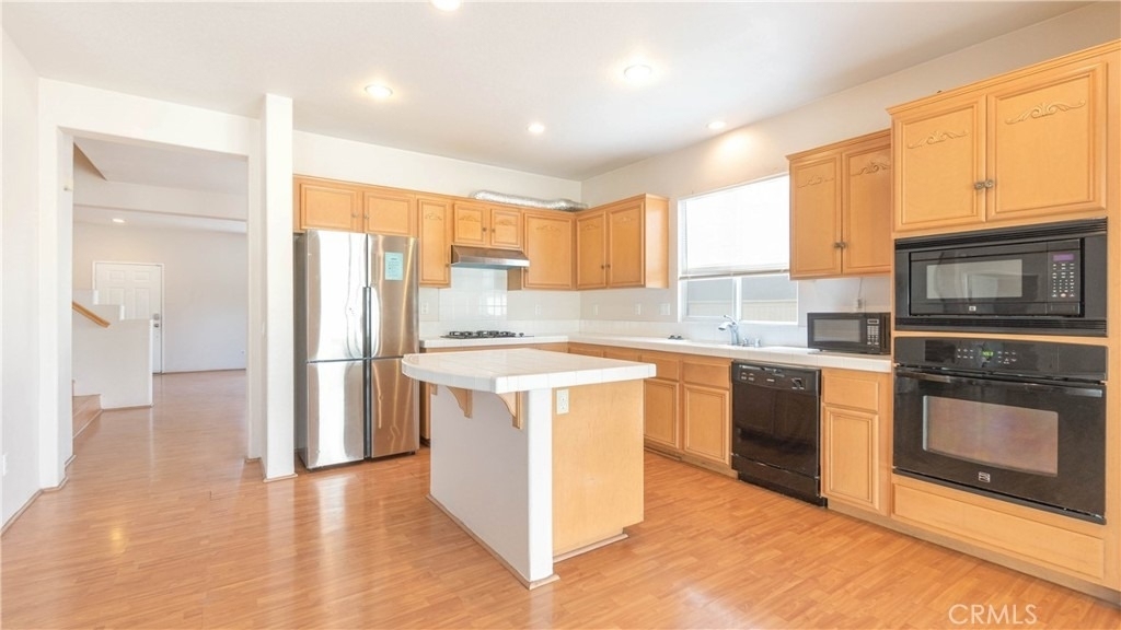 22272 Summer Holly Avenue - Photo 8