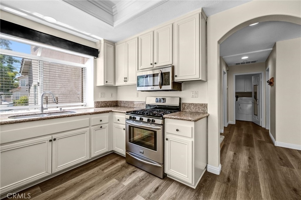 2316 Cascade - Photo 7