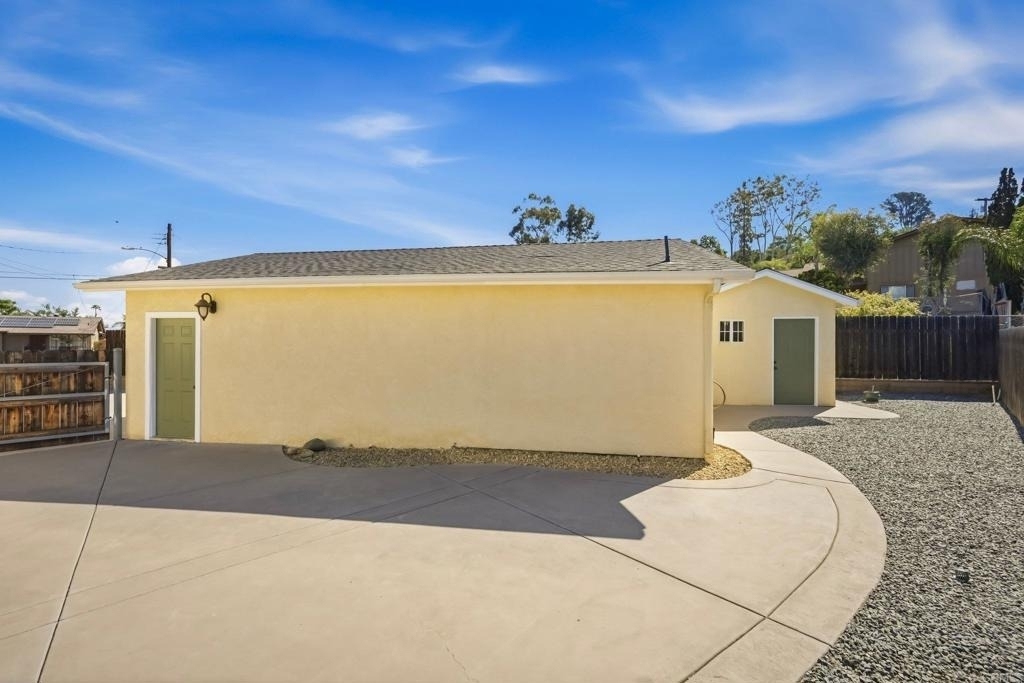 1677 Sandos Street - Photo 6