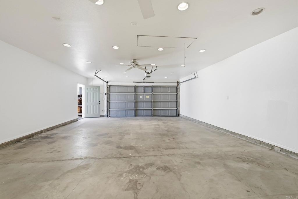 1677 Sandos Street - Photo 33